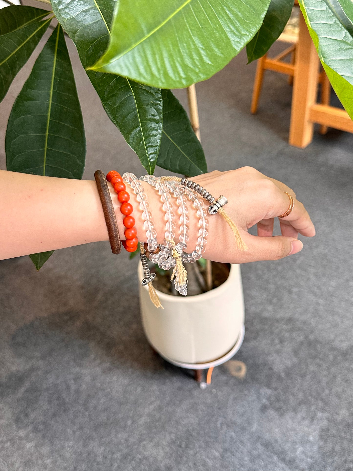 Lianyungang AAA Clear White Quartz Bracelet – Hand-Faceted 8 mm Beads | Stretchy, Waterproof &amp; Energy-Infused