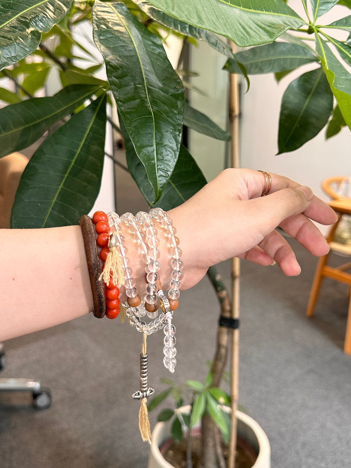 Lianyungang AAA Clear White Quartz Bracelet – Hand-Faceted 8 mm Beads | Stretchy, Waterproof &amp; Energy-Infused